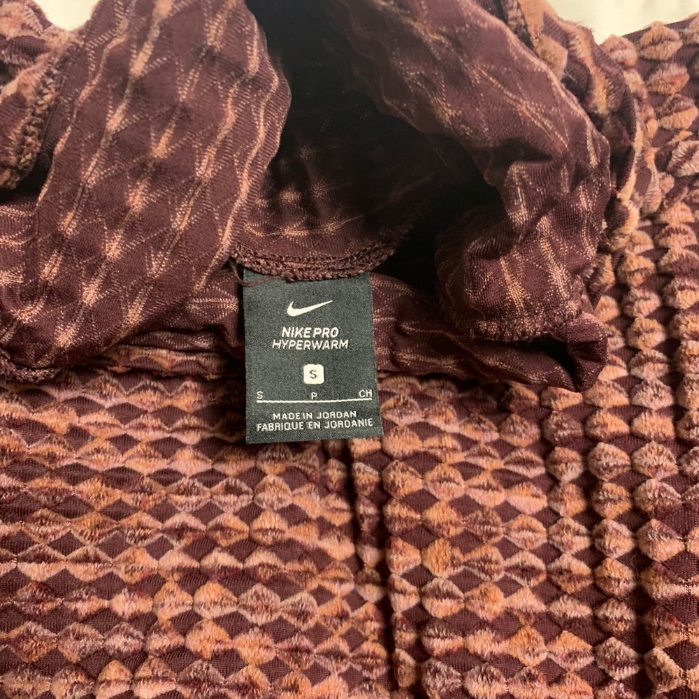 Nike Pro Hyperwarm Turtleneck - Picture 2 of 2